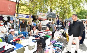 Çiğli’de 2. el eşya ve kıyafet kermesi yoğun ilgi gördü