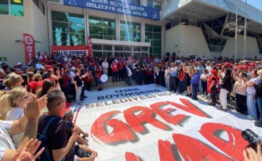 DİSK’ten Başkan Tugay’a sert yanıt: Gazetelerle, televizyonlarla, trollerle bizi yenemezler!