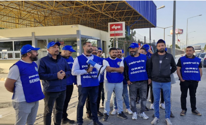 DYO Boya fabrikası işçileri greve çıktı