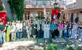 Dünya gençleri Konak Tarih Gezisi'nde