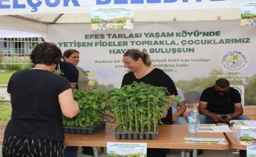 Efes Selçuk'ta dağıtılan fideler DMD hastası çocuklara umut oldu