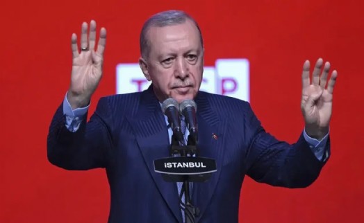 Erdoğan yeniden adaylık sinyali verdi! 'Hak vaki olana kadar buradayız'
