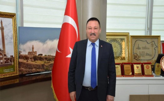 Eski AK Parti'li belediye başkanı da aralarında: 'Rüşvet' davasında bilirkişi raporu talebi
