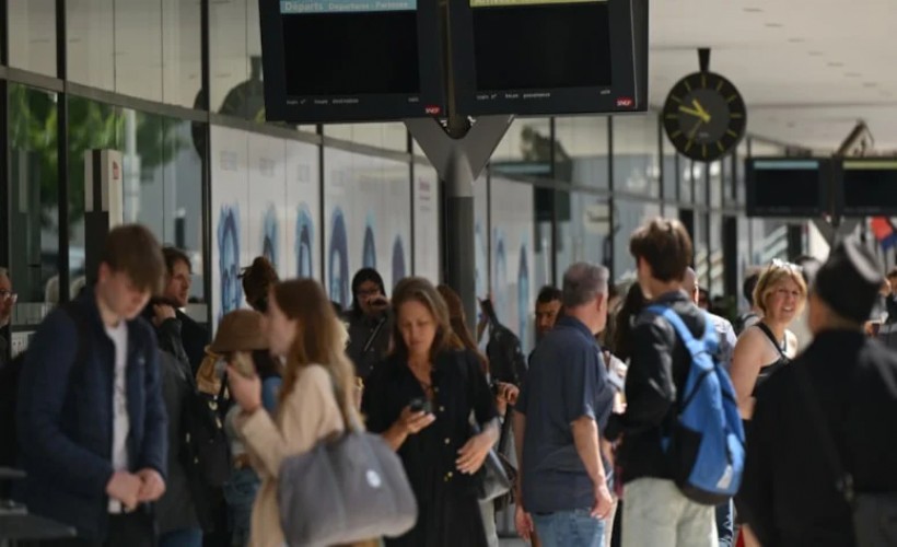Fransa'nın güneyinde büyük çaplı elektrik kesintisi!