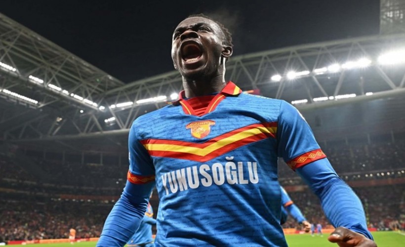 Göztepe'de Dennis Almanya'da gözde