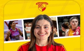 Göztepe'de voleybolda Bihter imzaladı