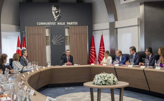 Halk darbeye engel oldu: CHP’ye döndüler