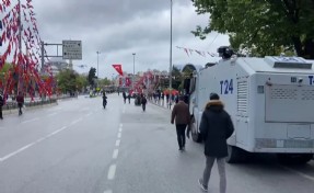 İstanbul’da 1 mayıs ablukası: Yollar, metro, metrobüs istasyonları kapalı! Yolcular isyan etti
