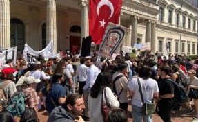 İstanbullu öğrencilerden destek yürüyüşü