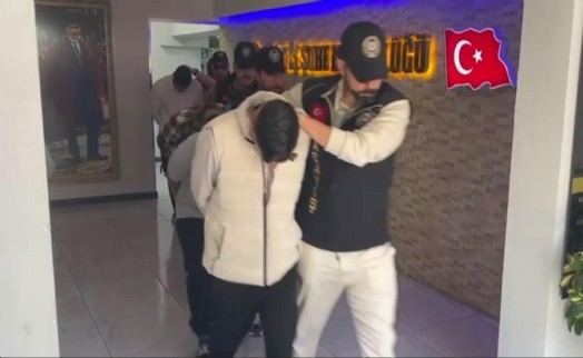İzmir'de 2 kişinin öldüğü 'bölge' kavgasında 8 tutuklama