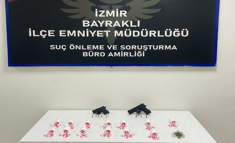 İzmir'de uyuşturucu operasyonunda 3 şüpheli gözaltına alındı
