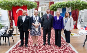 İzmir ve Finlandiya arasında dostluk köprüsü