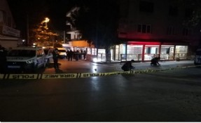 İzmir’de 3 kişiyi yaralayıp kaçan şüpheli, çıkan çatışmada öldü
