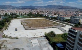 Karşıyaka Stadı için büyük rest: 'Ya devredin ya da engelleyenin kim olduğunu açıklayalım!'