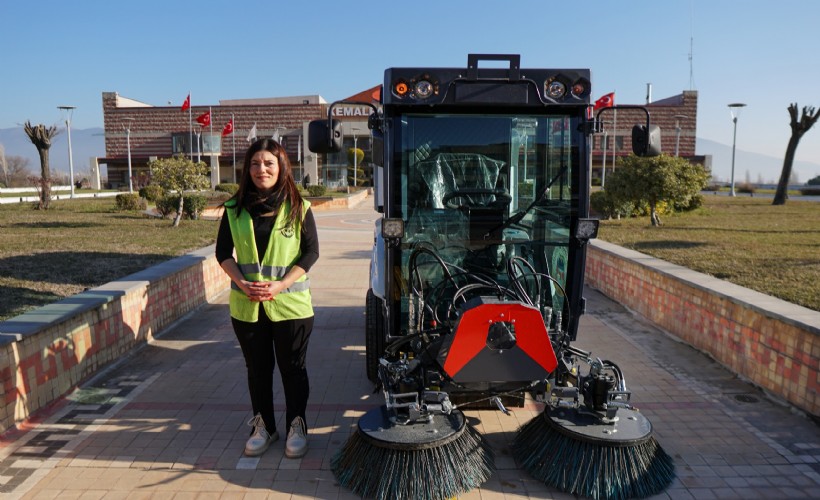Kemalpaşa'nın yolları kadınlara emanet