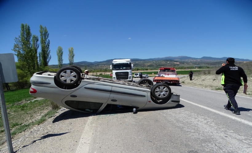 Kütahya’da takla atan otomobilin sürücüsü yaralandı