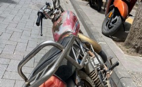 Manisa'da 3 motosiklet kazaya karıştı: 2 yaralı