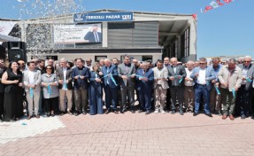 Menemen’de bir kapalı pazar yeri daha açıldı!