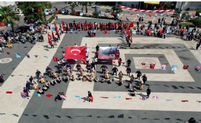 Narlıdere'de 7'den 70'e kutlama heyecanı