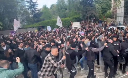 Nureddin Yıldız'ı protesto ettikleri için tutuklanan Boğaziçili 6 öğrenci serbest!