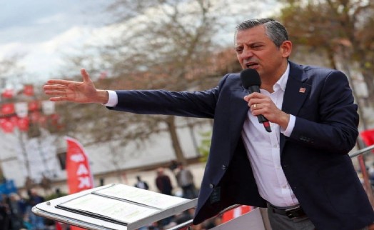 Özel, Bursa'dan seslendi: 'Vesayet rejimi kurmanın peşindeler'