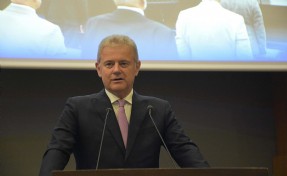 Özgener: Sanayi ve ticaret kesiminin krediye erişimi kolaylaştırılmalı
