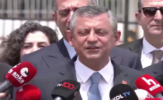Özgür Özel: CHP'yi karıştırmaya çalışıyorlar
