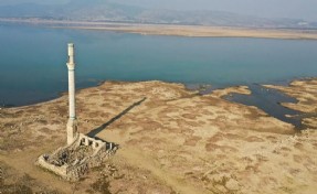 Prof. Dr. Yaşar’dan İzmir’e hayati su uyarısı: Bu yaz araba yıkamayalım!