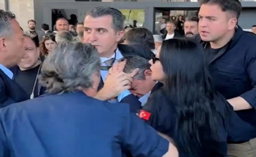Saldırıya uğrayan Özel'i yalnız bırakmadılar: İzmirli siyasilerden Özel'e destek mesajları