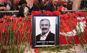 Sırrı Süreyya Önder son yolculuğuna uğurlandı...