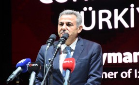 Turizm profesyonelleri İzmir'de buluştu.. Vali Elban:  İzmir'e gelmek için çok bahane var