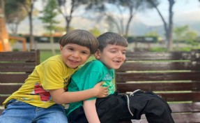 Umut, SMA hastası ağabeyine destek istedi: Ne olur ellerini bırakmayın