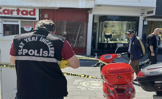 Uşak'ta kuyumcu dükkanına silahlı saldırı: 2 yaralı
