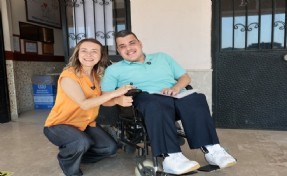 'Engelsiz Servis' ile üniversite hayaline doğru yola çıktı: Başkan Mutlu yalnız bırakmadı