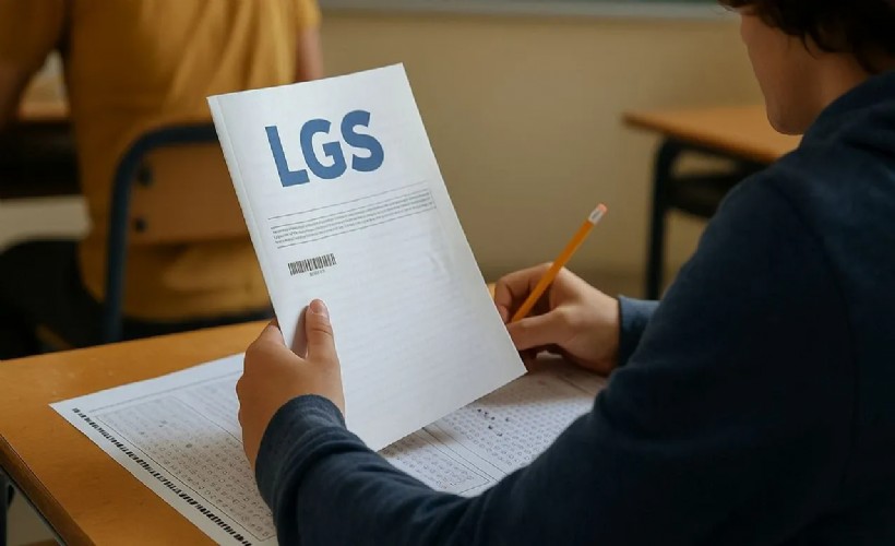 'LGS soruları sınav bitmeden WhatsApp grubunda paylaşıldı' iddiası