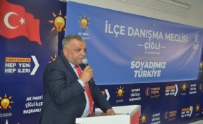 AK Parti Çiğli'den sert eleştiriler: Eş dost akraba suçlaması