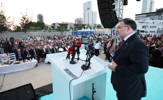 AK Parti İzmir İl Başkanı Bilal Saygılı'dan 'grev' çıkışı: Masada yoklar, sahada yoklar, bankamatikte çoklar!