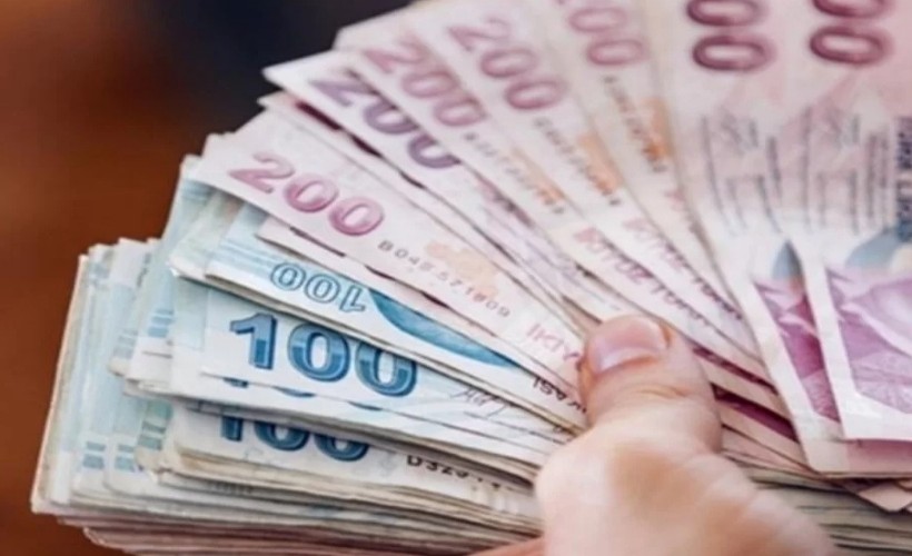 AK Parti'li isimden ÖTV çıkışı: Toplumun boğazını sıkmaya devam ediyoruz