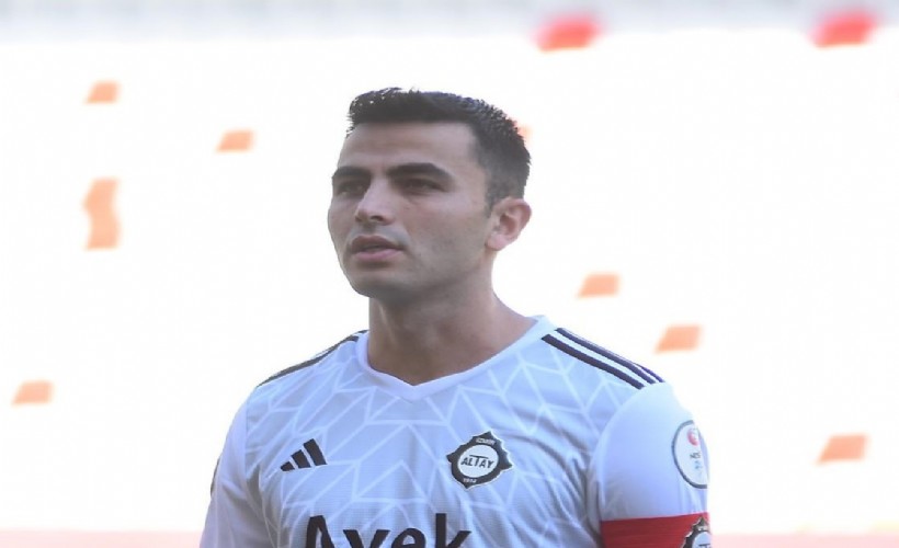 Altay'da 2 oyuncu daha serbest