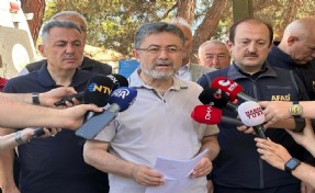 Bakan Yumaklı'dan İzmir yangınlarına ilişkin açıklama: 'Enerjisi düşürüldü ama...'