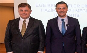 Başkan Tugay'dan Ferdi Zeyrek için başsağlığı mesajı: Güler yüzünle hatırlayacağız