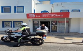 Bodrum'da kimliğini unutan öğrenciyi sınava trafik polisi yetiştirdi