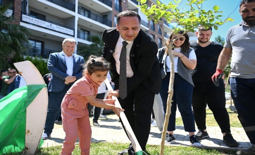 Bornova’dan Yeşil Dönüşüm hamlesi: Parklarda su tasarrufu başlıyor