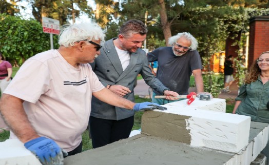 Buca Belediyesi’nden Edip Akbayram’a vefa