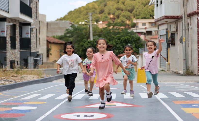 Buca Belediyesi’nden çocuklara özel yeni yaşam alanları