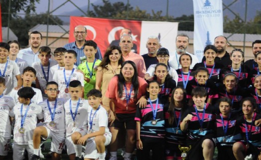 Büyükşehir’in sponsor olduğu ligler tamamlandı