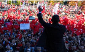 CHP lideri Özel, kurmaylarıyla görüştü: ‘Sahadan çekilmeyeceğiz’