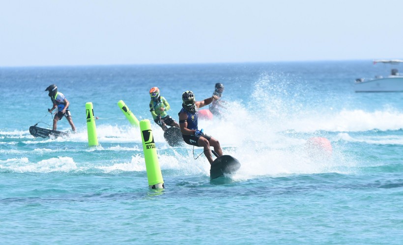 Çeşme’de Dünya Motosurf Şampiyonası heyecanı başladı