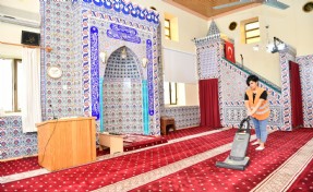 Çiğli’de Camiler Kurban Bayramı’na hazır