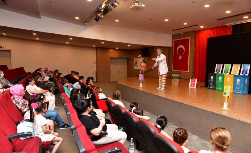 Çiğli’de çocuklara geri dönüşüm bilinci oyunla aşılandı